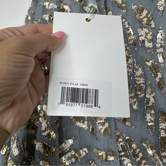 NWT Mac Duggal Embellished Cape Sleeve Cocktail Dress (Plus) Sz 16W - Picture 6 of 9